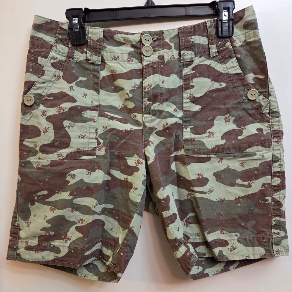 Lee One True Fit Floral Camo Cargo Shorts Low Rise Green Brown Womens